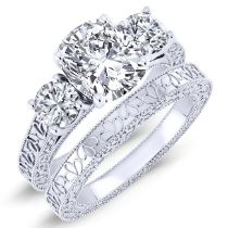 Belladonna - Cushion Diamond Bridal Set (Clarity Enhanced)